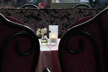 Ξενοδοχείο Tria Elegance 4*