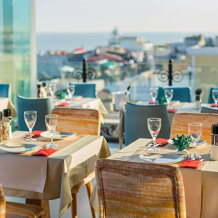 Tria Elegance Ξενοδοχείο 4*