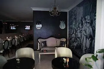 Tria Elegance Ξενοδοχείο