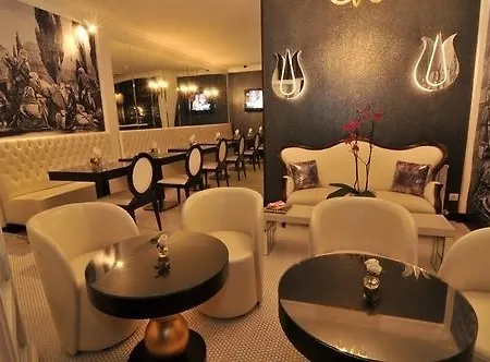 Ξενοδοχείο Tria Elegance 4*