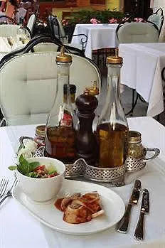 Tria Elegance Ξενοδοχείο