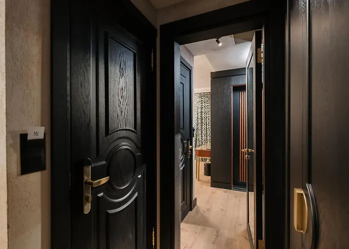 トリア エレガンス