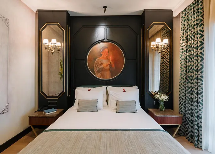 מלון Tria Elegance 4*