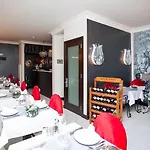 Tria Elegance 4*